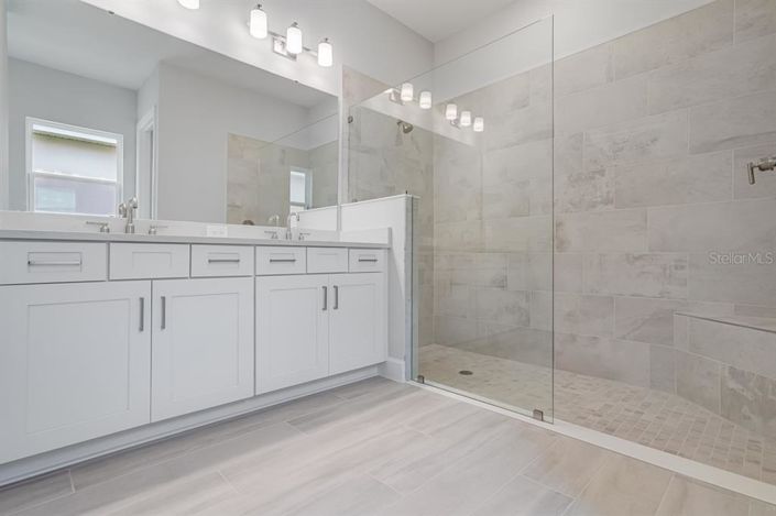 Image No.7-3 Bed Property for sale