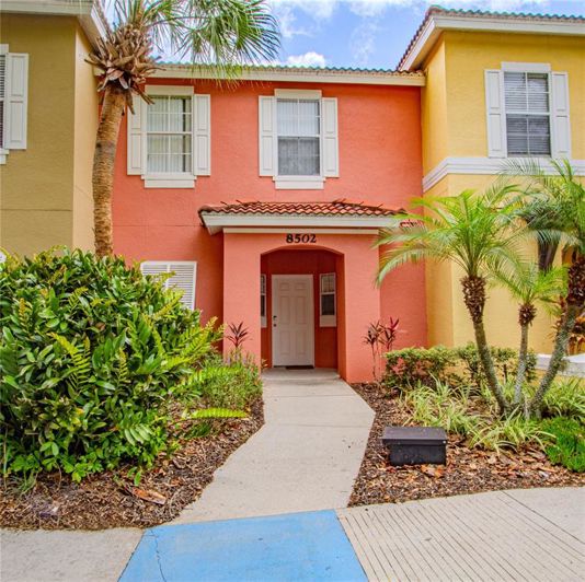 Image No.1-3 Bed Townhouse for sale