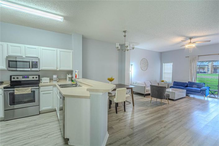 Image No.2-3 Bed Townhouse for sale