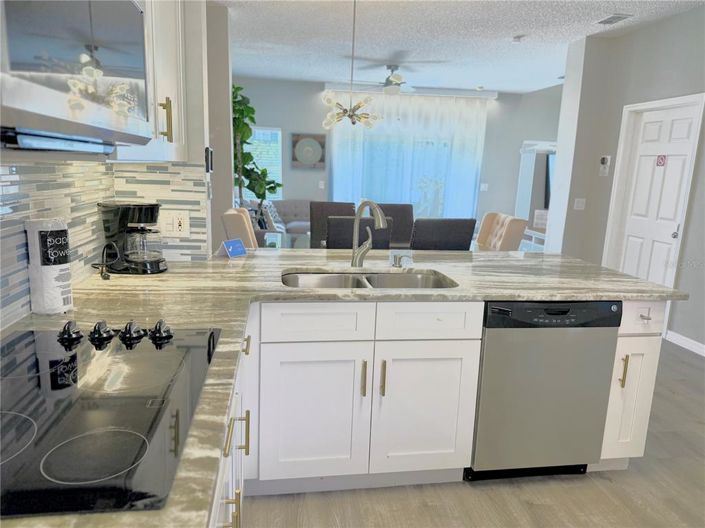 Image No.23-3 Bed Townhouse for sale