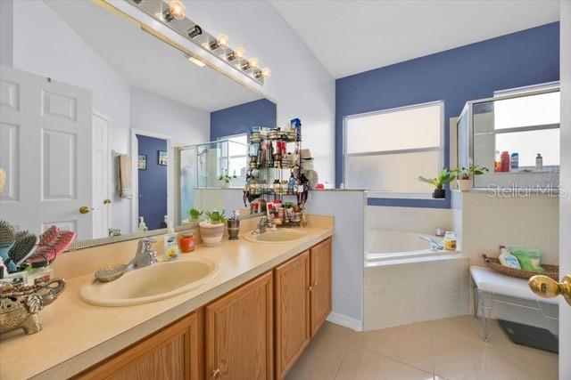 Image No.19-4 Bed Property for sale