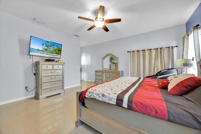 Image No.20-4 Bed Property for sale