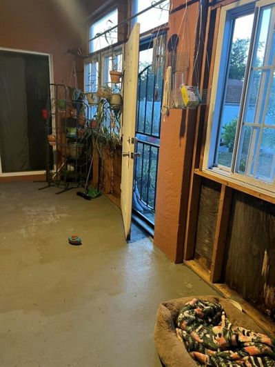 Image No.32-4 Bed Property for sale