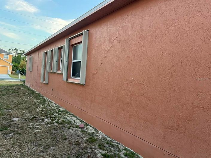 Image No.35-4 Bed Property for sale