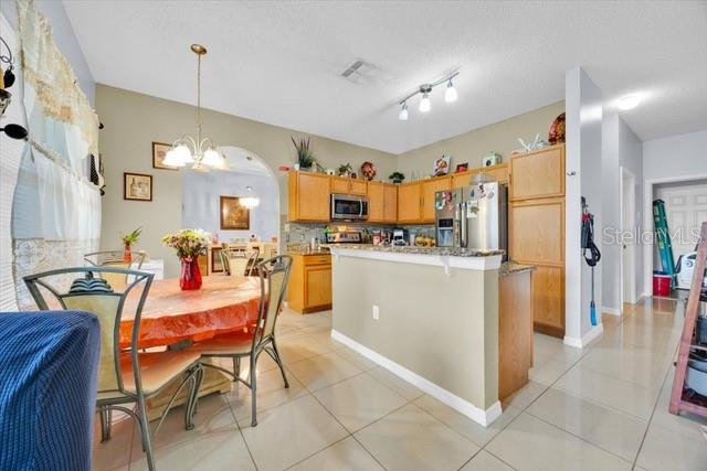 Image No.6-4 Bed Property for sale