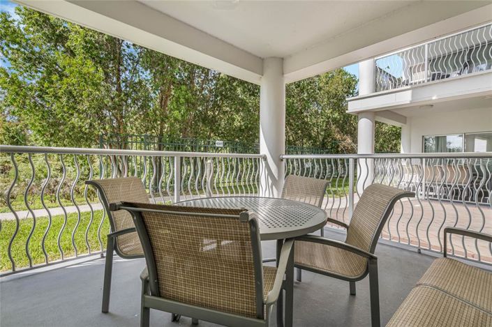 Image No.12-2 Bed Property for sale