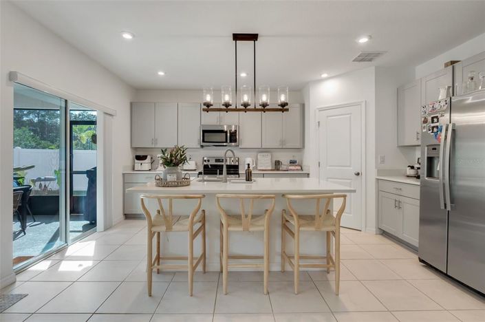 Image No.11-4 Bed Property for sale