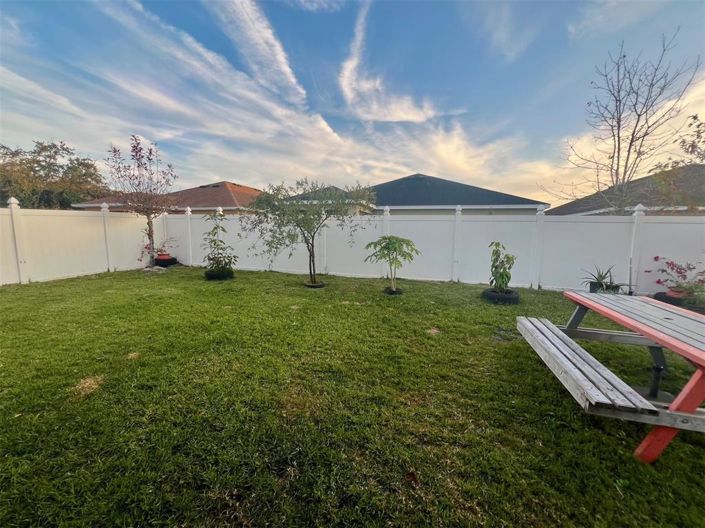 Image No.61-5 Bed Property for sale