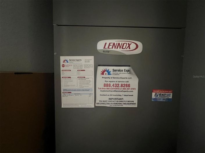 Image No.70-5 Bed Property for sale