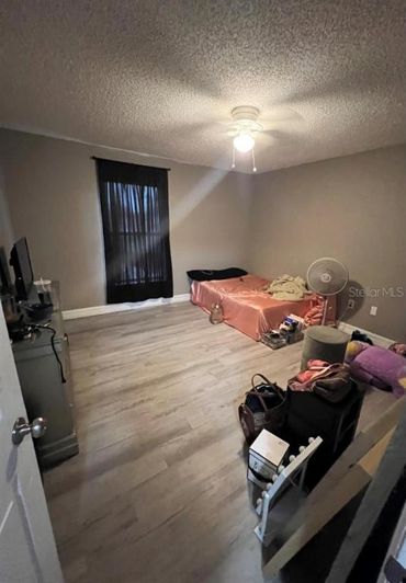 Image No.21-4 Bed Property for sale