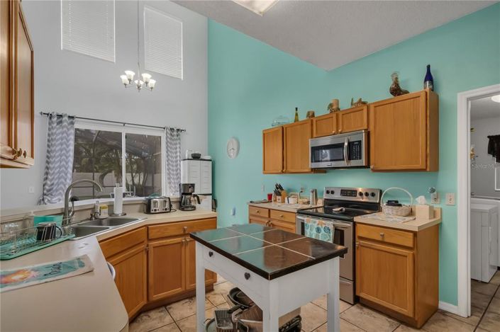 Image No.11-4 Bed Property for sale