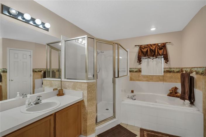 Image No.21-4 Bed Property for sale