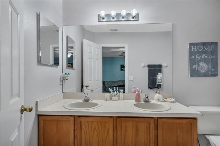 Image No.26-4 Bed Property for sale