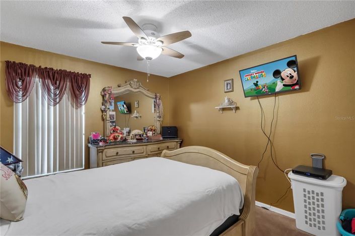 Image No.28-4 Bed Property for sale