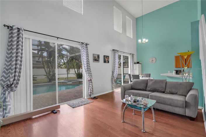 Image No.6-4 Bed Property for sale