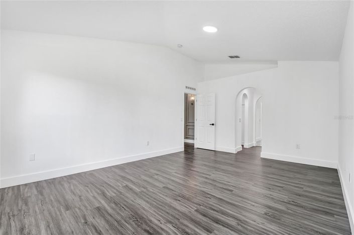 Image No.5-Propriété de 4 chambres à vendre à Kissimmee