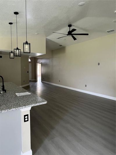 Image No.13-Propriété de 4 chambres à vendre à Kissimmee