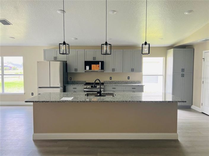 Image No.5-Propriété de 4 chambres à vendre à Kissimmee