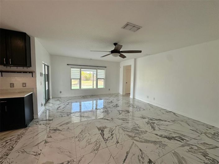 Image No.14-5 Bed Property for sale