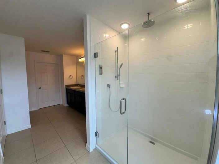 Image No.37-5 Bed Property for sale