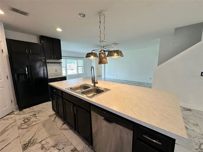 Image No.4-5 Bed Property for sale