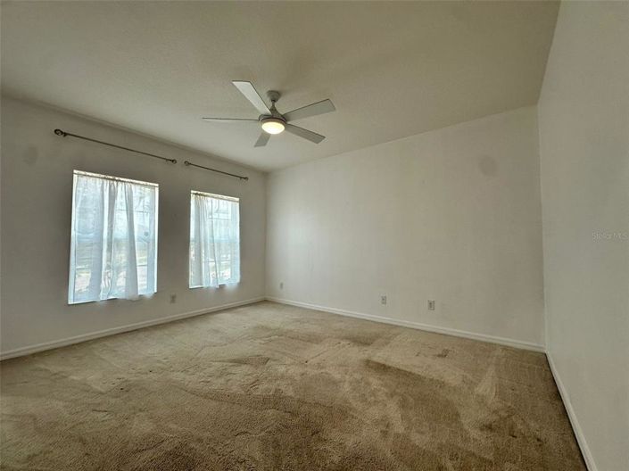 Image No.40-5 Bed Property for sale