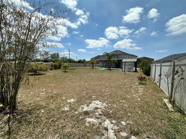 Image No.52-5 Bed Property for sale