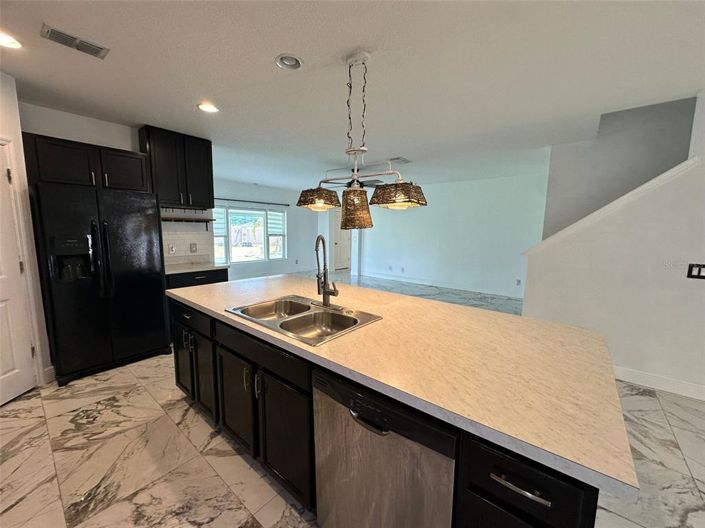 Image No.6-5 Bed Property for sale