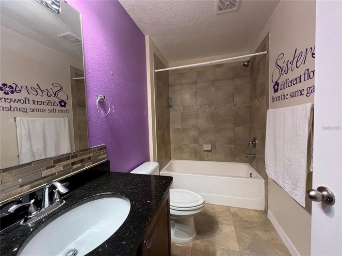 Image No.32-4 Bed Property for sale