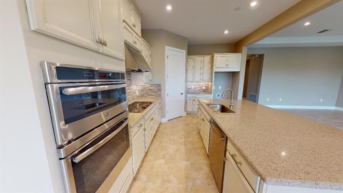 Image No.14-4 Bed Property for sale