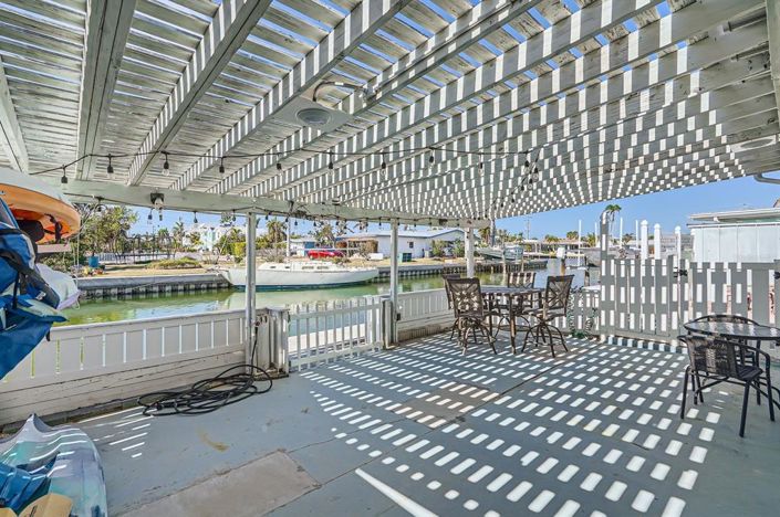 Image No.11-2 Bed Property for sale