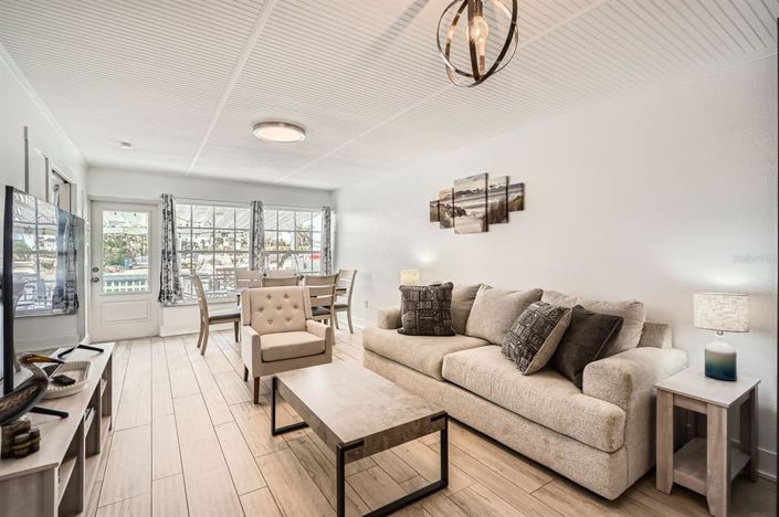 Image No.5-2 Bed Property for sale