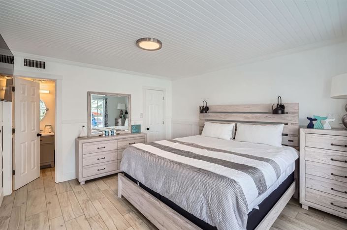 Image No.7-2 Bed Property for sale