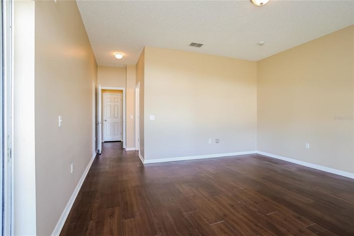 Image No.7-3 Bed Property for sale