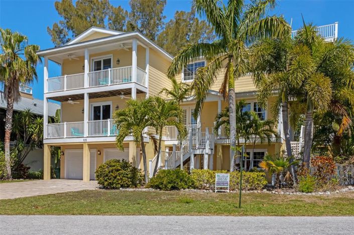 Image No.3-6 Bed Property for sale