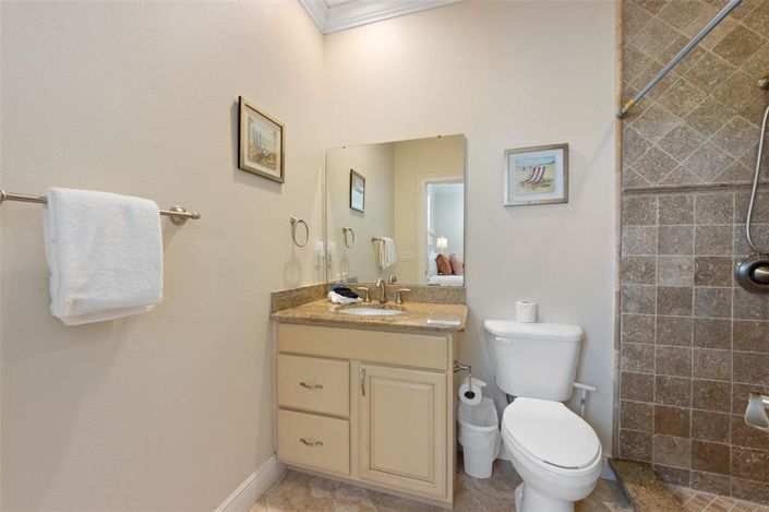 Image No.38-6 Bed Property for sale