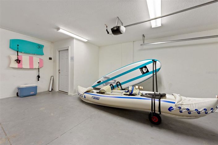 Image No.41-6 Bed Property for sale