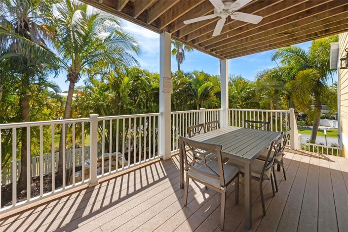 Image No.50-6 Bed Property for sale