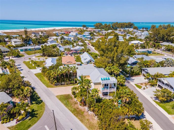 Image No.57-6 Bed Property for sale