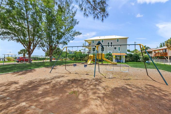 Image No.58-Propriété de 5 chambres à vendre à Holmes Beach