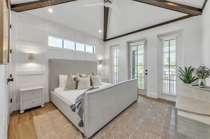 Image No.36-6 Bed Property for sale