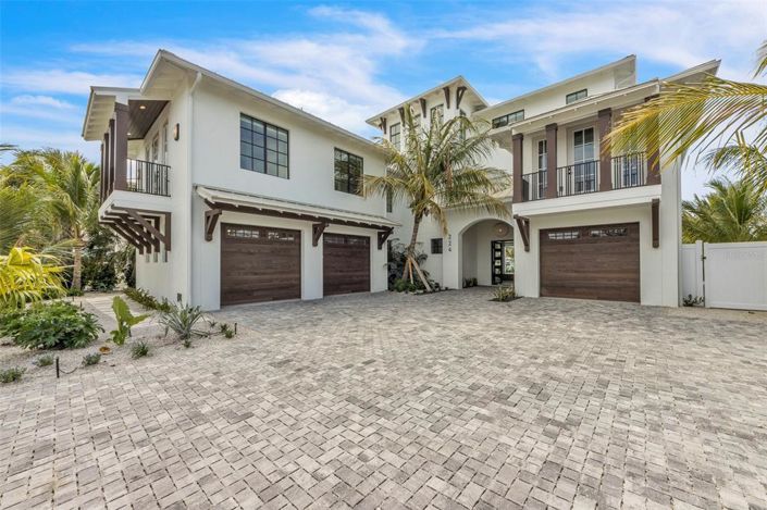 Image No.7-6 Bed Property for sale