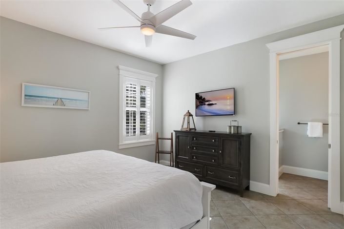 Image No.14-5 Bed Property for sale