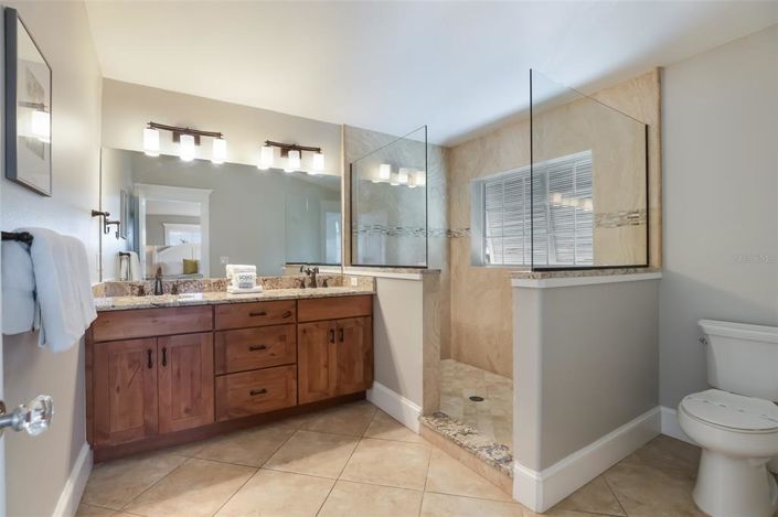 Image No.21-5 Bed Property for sale