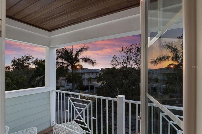 Image No.26-5 Bed Property for sale