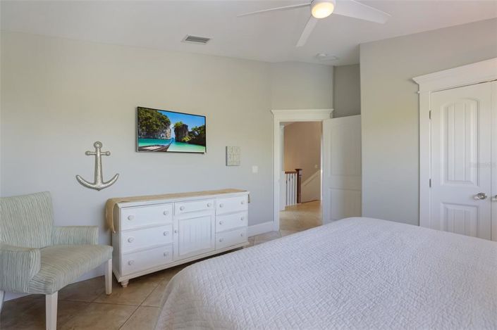 Image No.34-5 Bed Property for sale