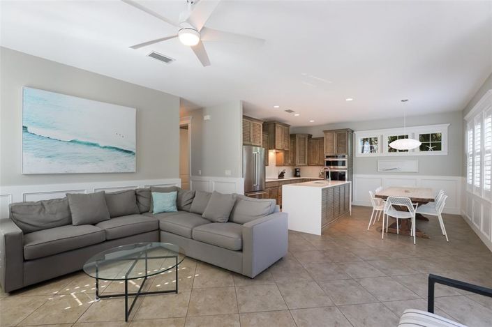 Image No.7-5 Bed Property for sale