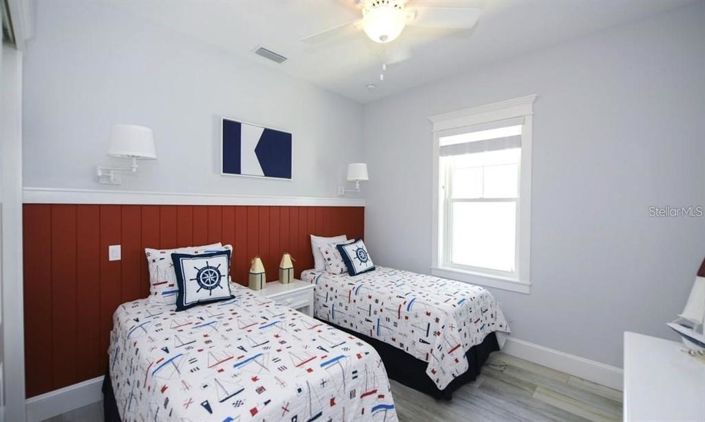 Image No.17-5 Bed Property for sale