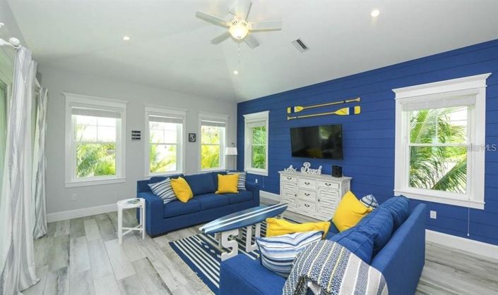 Image No.7-5 Bed Property for sale