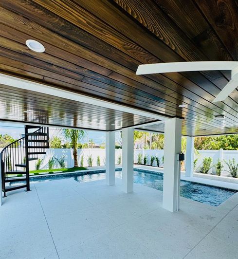 Image No.5-Propriété de 4 chambres à vendre à Holmes Beach